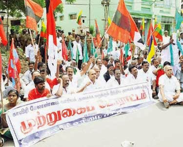 Constitute Cauvery Management Board - Tamilnadu formers urge Indian government! 
