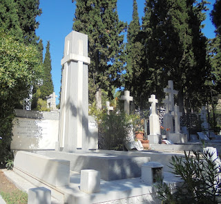 το ταφικό μνημείο του Δημήτριου Χόρν στο Α΄ Νεκροταφείο των Αθηνών