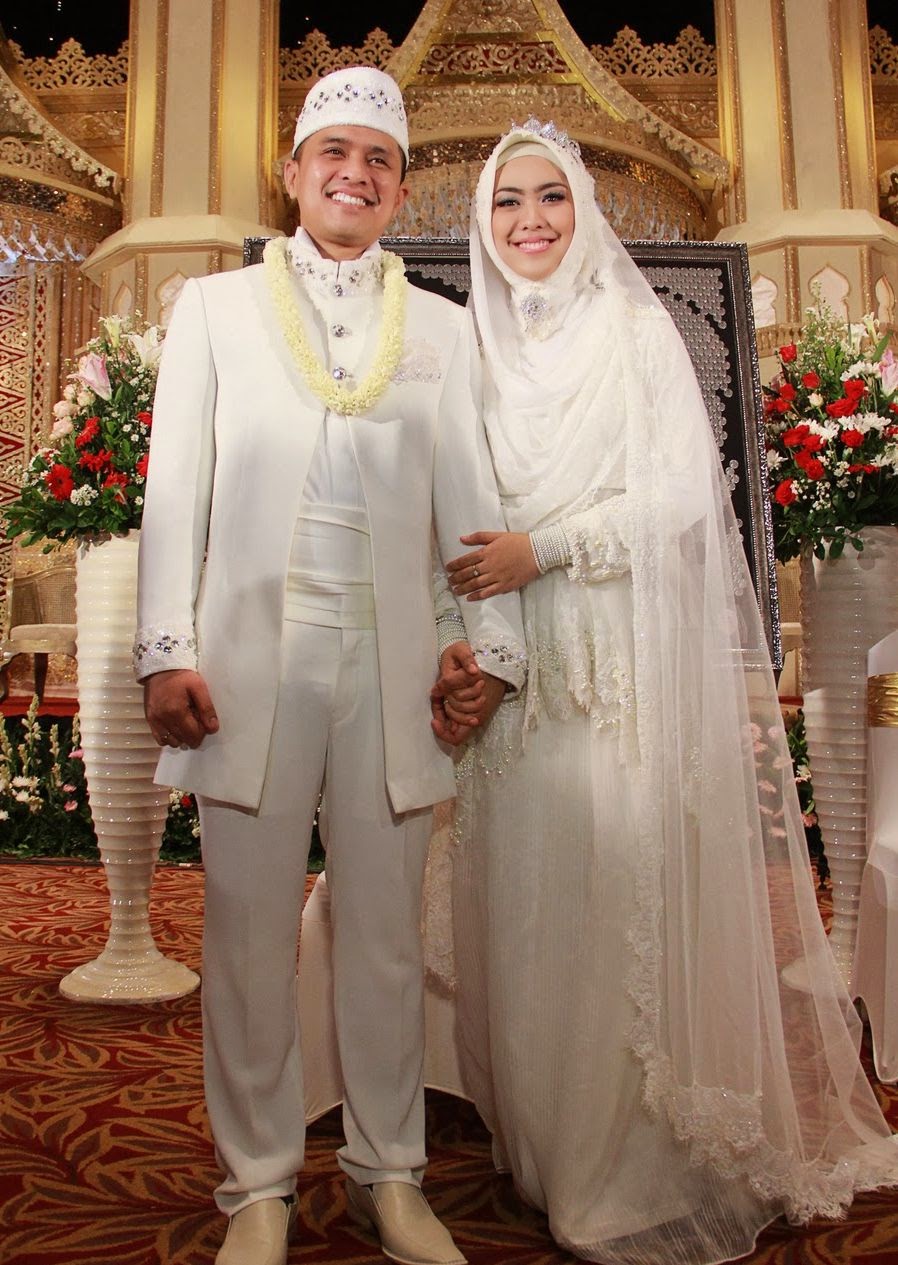 Gaun Pengantin Muslimah Terbaru Musim Nikah 2022