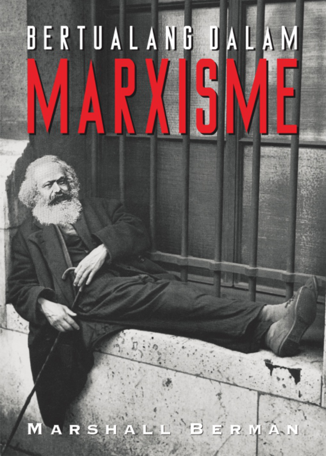 Bertualang Dalam Marxisme