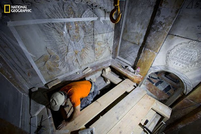 Workers in Jesus tomb 