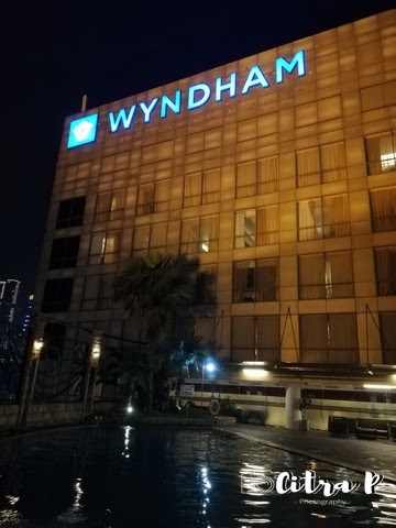 Rasakan Kemewahan dan Kenyamanan di Hotel Wyndham Surabaya