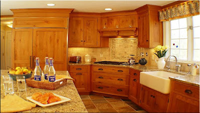 Modern Kitchen with Oak Cabinets |Honey Oak Cabinets