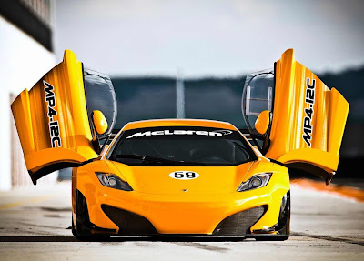 McLaren-MP4-12C-GT3-Front-2011