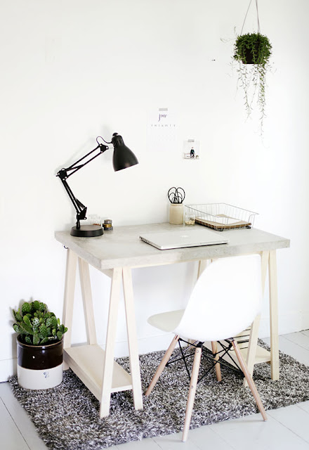 Tischplatte aus Beton zum Selbermachen - der diy Tipp für Schreibtisch im Büro oder Küchenplatte in der Küche