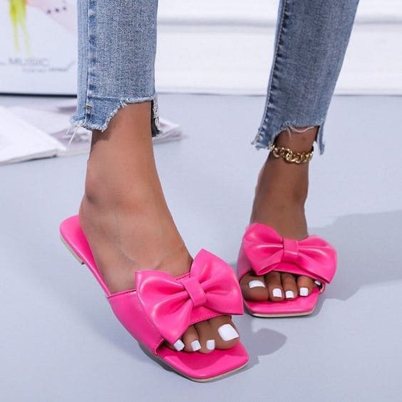 Sandalias de moda en 2022 rosa