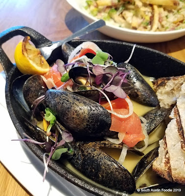 Salt Traders Zilker mussels