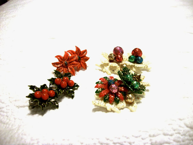 Vintage Christmas Brooches and Earrings, Adventures in the Past Blog