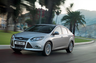 2012-Ford-Focus-06