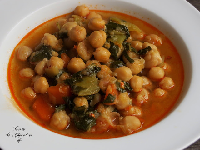 Potaje de garbanzos con verdura – Chickpea vegetable stew