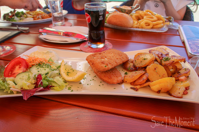 Backfisch mit Bratkartoffeln