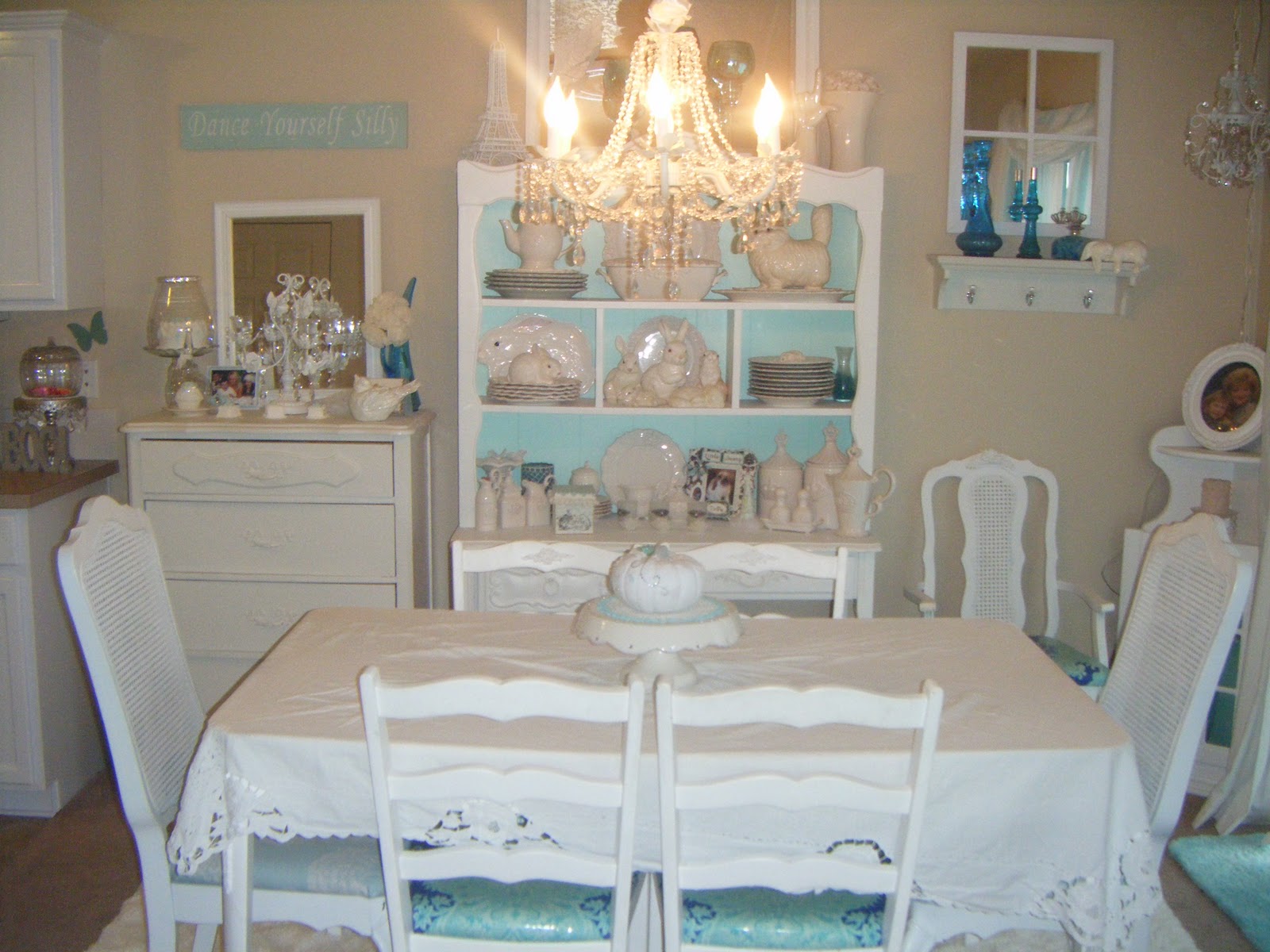 Shabby Chic Dining Room