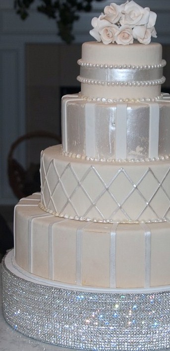 A Swarovski Crystal cake stand will raise your wedding cake to new heights