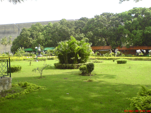 Mettur Park Inside View