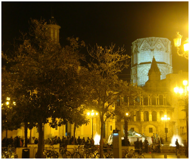 Valência (Espanha) à noite