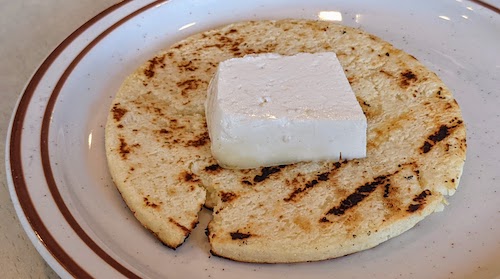 Arepa con queso