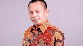 Dede Budhyarto Unggah Artikel Pemeriksaan Adik Anies Tapi Tanggalnya Diubah, Warganet Malah Bilang Begini...