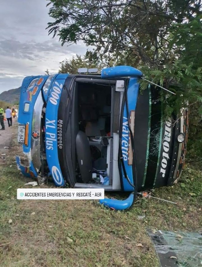 Fuerte accidente de transito en la vía Neiva - Bogotá
