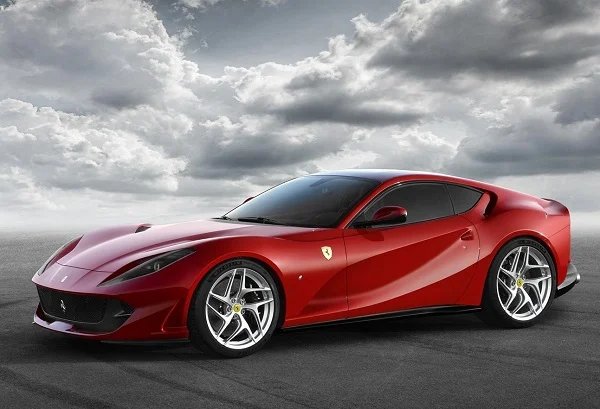 Ficha Técnica: Ferrari 812 Superfast