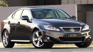 Lexus IS