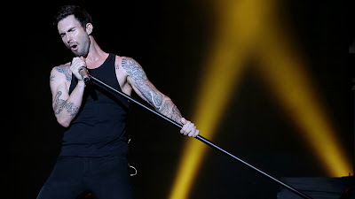 Foto Vokalis Maroon 5 Terbaru