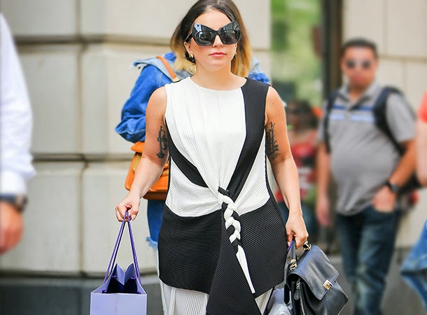 Lady Gaga Goes Shopping in NYC