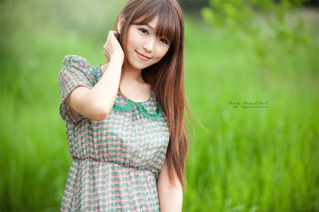 1 Lee Eun Hye Outdoor-very cute asian girl-girlcute4u.blogspot.com
