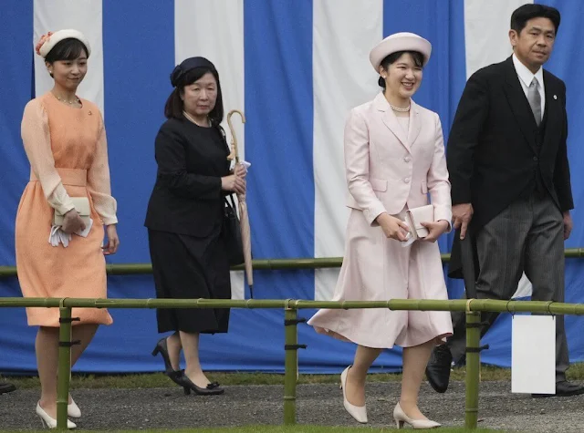 Princess Aiko, Crown Prince Akishino, Crown Princess Kiko and Princess Kako attended the spring garden party at Akasaka