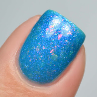 blue thermal nail polish