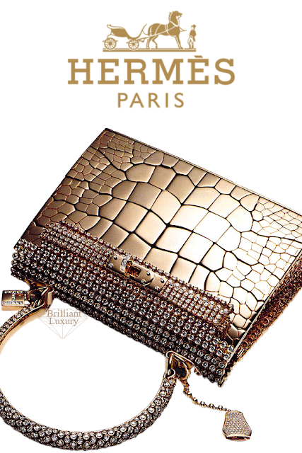 ♦Hermès Haute Bijouterie Kelly mini bag with 1.600 diamonds in solid rose gold total 33.94 ct. #hermès #bags #jewelry #brilliantluxury