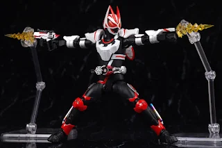 REVIEW SHFiguarts Kamen Rider GeAts [ Magnum Boost Form ], Bandai