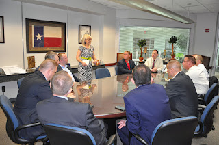 Yvette Shorten of LEMIT meets with a delegation of Polish National Police.