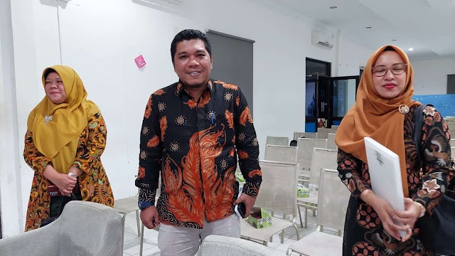 Dilantik Sebagai Ketua APHTN-HAN Kepri, Dr. Oksep Adhayanto Berkomitmen Kembangkan Keilmuan