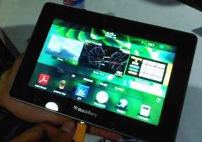 BlackBerry Playbook,ipad competitor 