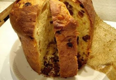 Panettone cu stafide si fructe confiate