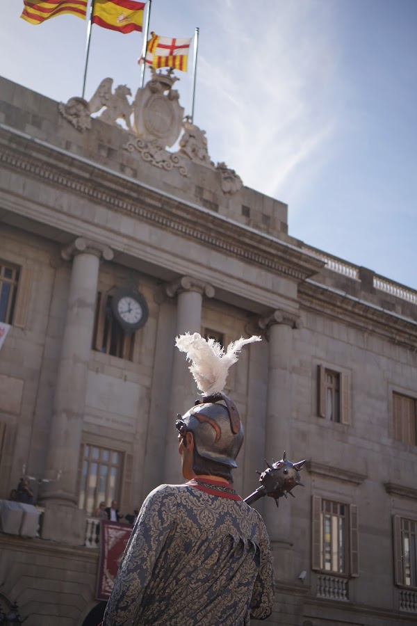 巨大人形のダンス （Mati Gegant.XXII Mostra de balls de gegants i Passada de nans i gegants）