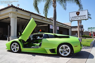 Lamborghini Murcielago LP640 With Acid Green Interior for Sale_2