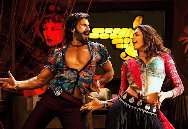 Deepika Padukon & Ranveer Singh  Wallpaper Download