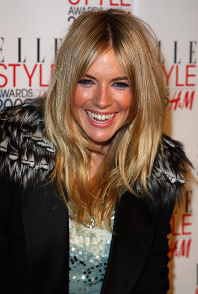at Elle Style Awards 2009 wearing a medium length layered hairstyles in