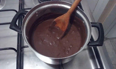 Fondue na panela já engrossado