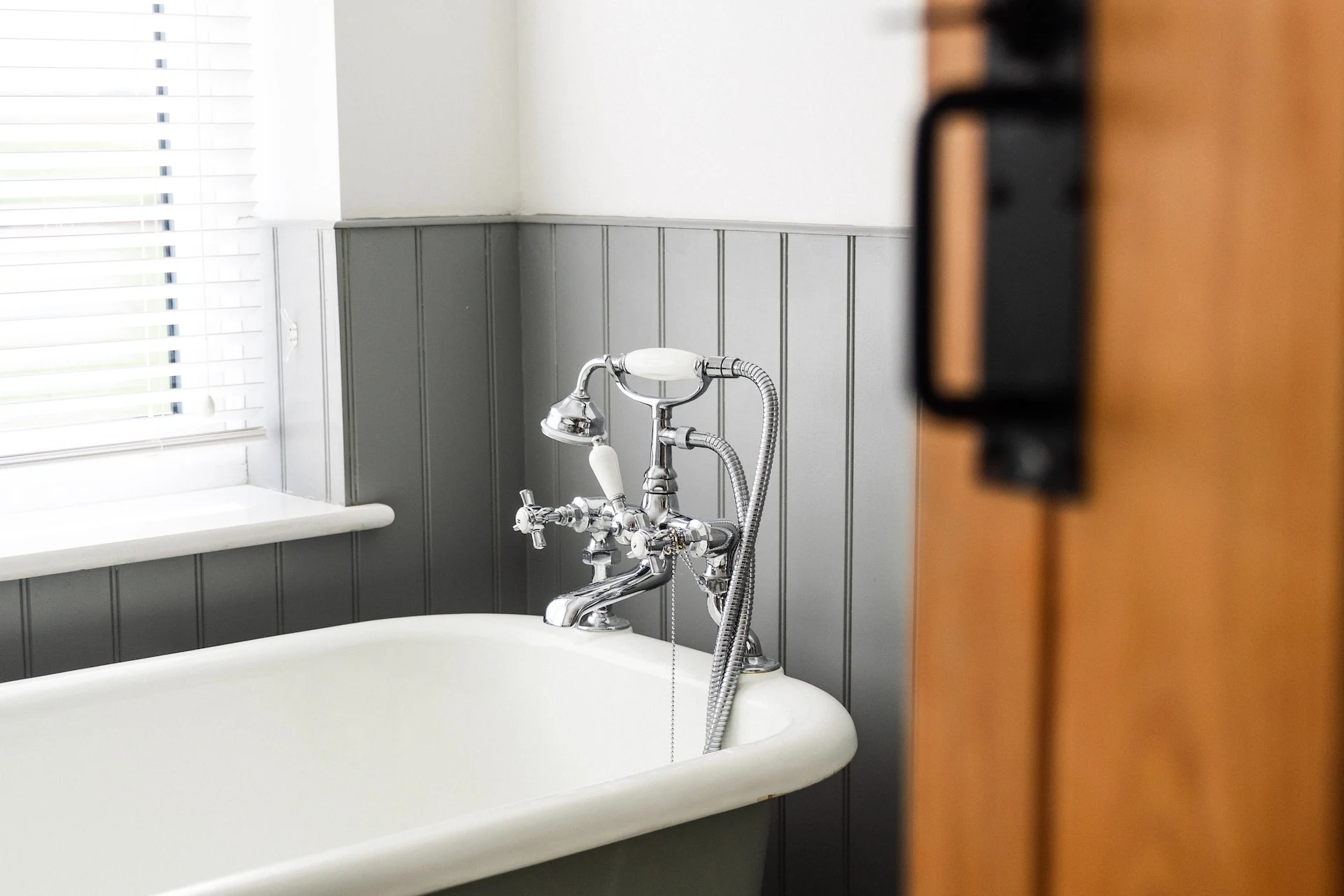 Revamp Your Bathroom: Essential Plumbing Supplies for Your Renovation Project