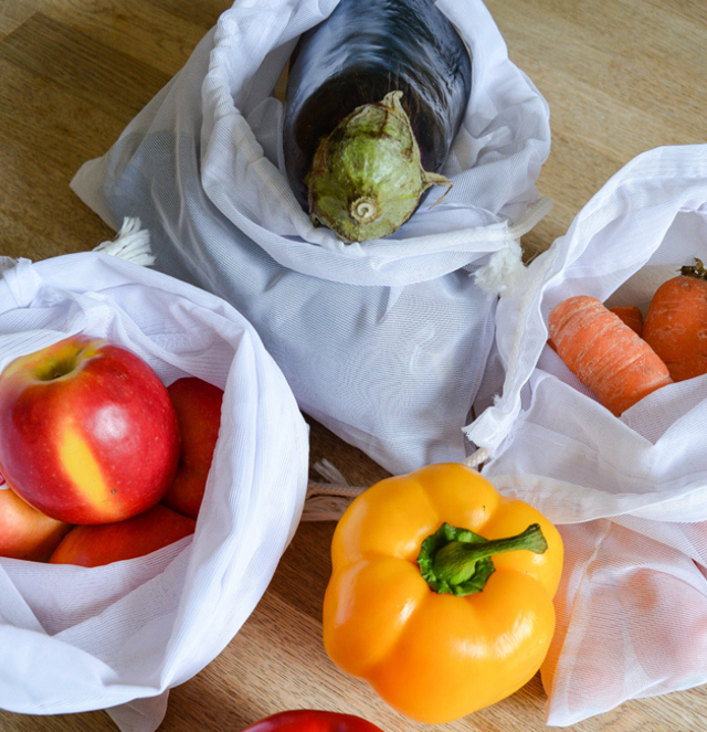 Ditch the plastic & make your own reusable produce bags for fruit & vegetables. Threading My Way