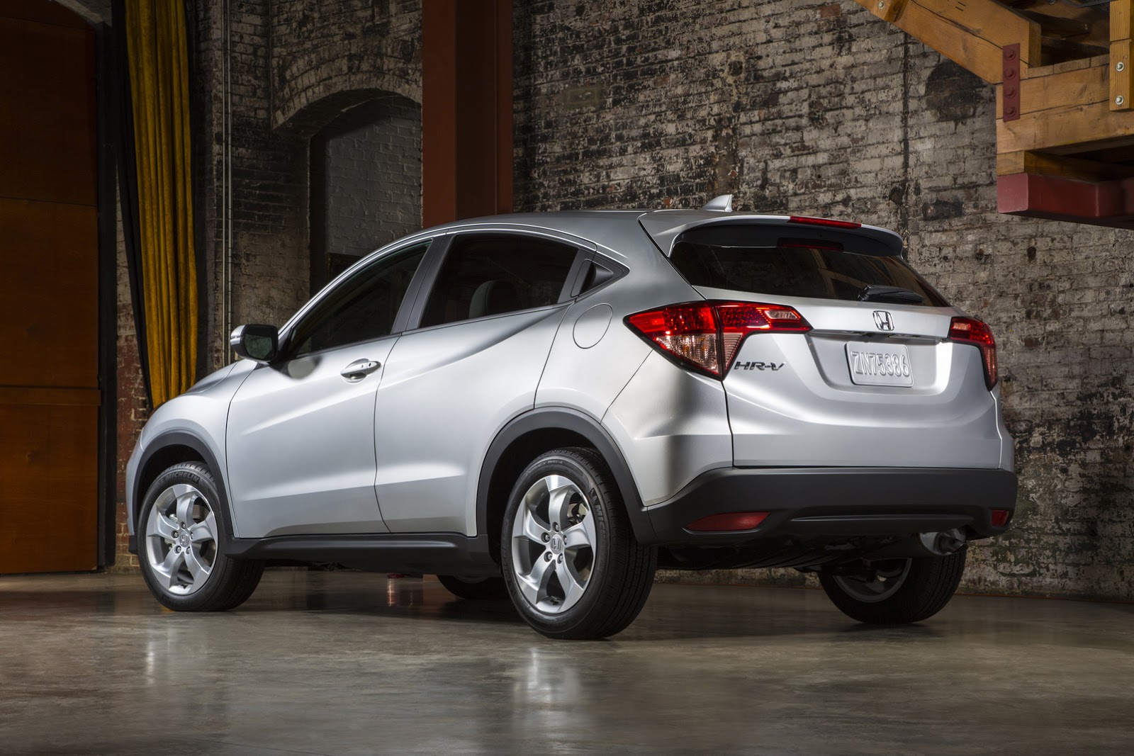 New 2016 Honda  HR V  Enters Small Crossover  Segment Gets a 