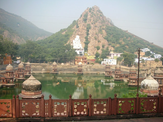 https://writerlbthapa.blogspot.com/2020/03/alwar-crown-of-rajasthan.html