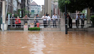 Gambar poto Banjir Jakarta 2013