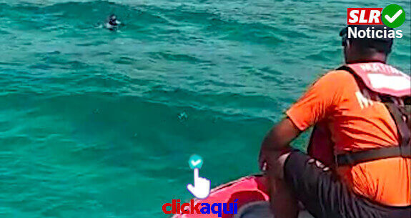 rescatan-turista-en-el-mar-de-playa-del-carmen