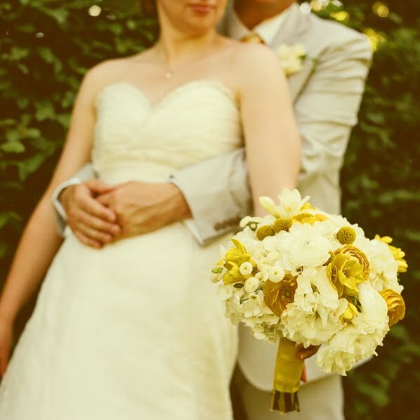  Butter Yellow Ivory Hand Tie 2 Dozen Roses Wedding Bouquet