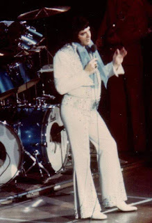 Elvis gallery images on stage 70s 