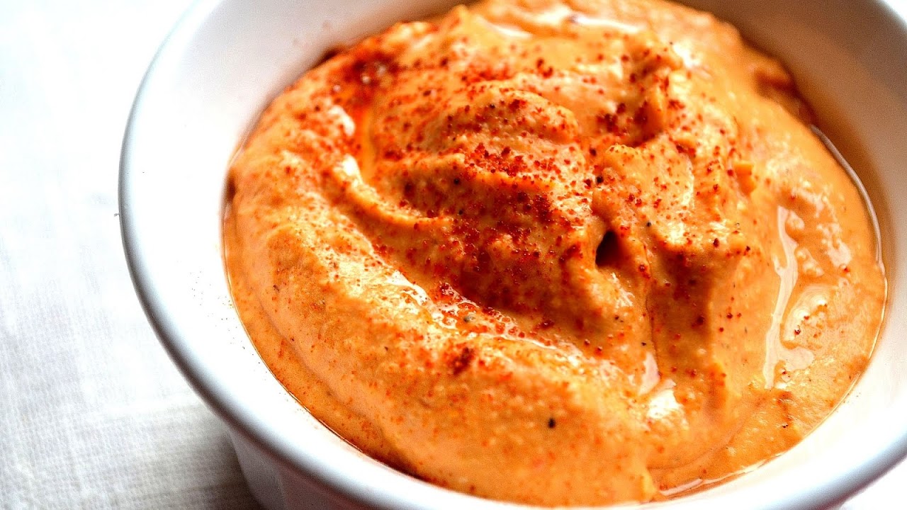 Hummus With Red Pepper
