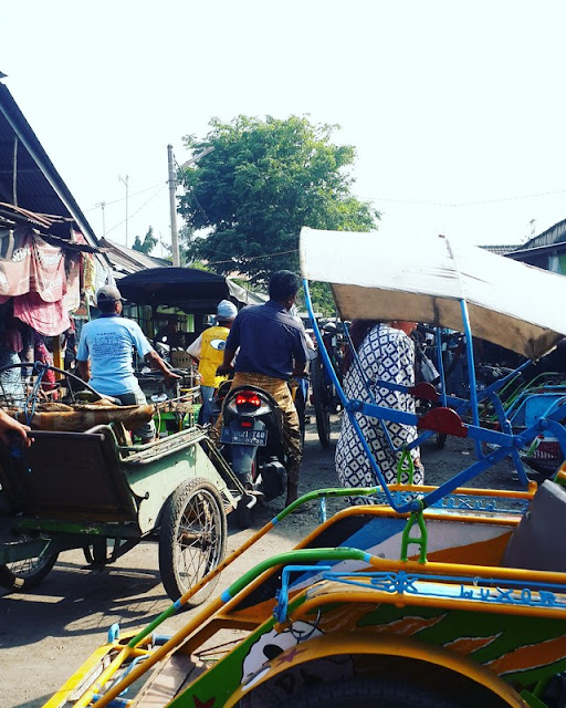 Macet jalanan area pasar